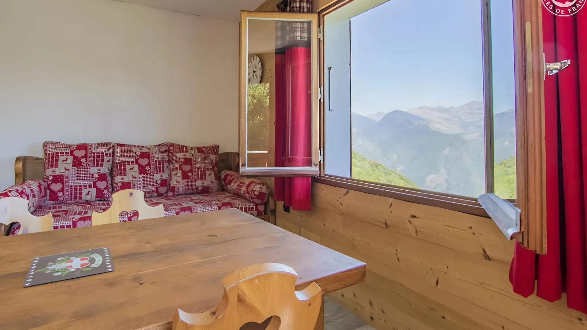 Holiday home Le Plan Du Fruit Villa La Lechere